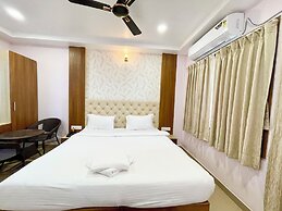 New Beach Resort - near Sea Beach