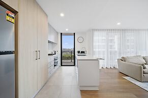 2-bed Haven: Impeccable Interiors & Chic Amenities