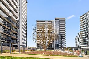 2-bed Haven: Impeccable Interiors & Chic Amenities