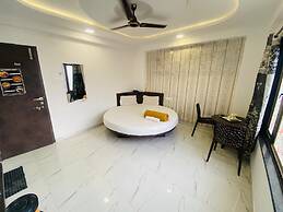 Sai Vishwa Lodging