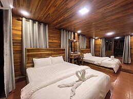 Vangnamthip Meung Feung Hotel