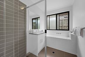 Charming 3-bed Home On Sunshine Coast
