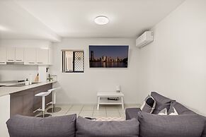 Central South Brisbane Stay With Pool Access