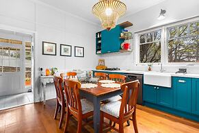 Bright 3-bed House With Garden,