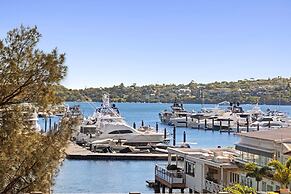 Superb 2-bed Apartment Facing Rose Bay Marina