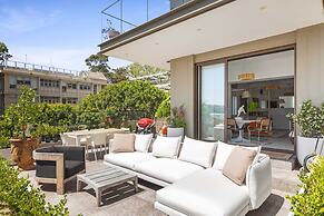 Superb 2-bed Apartment Facing Rose Bay Marina