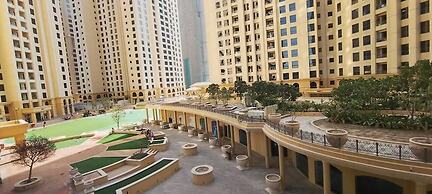 Urban Panda Mirror Maze Hostel JBR