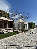 THE RIVERSIDE INN