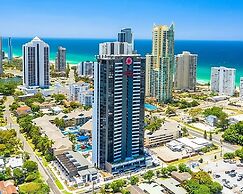 2-bed Beach Apartment With Pool, Parking & Balcony