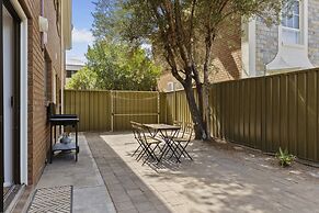 Beachside 3-bed Retreat With BBQ & Garage