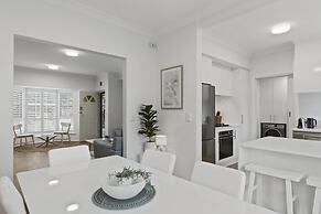Beachside 3-bed Retreat With BBQ & Garage