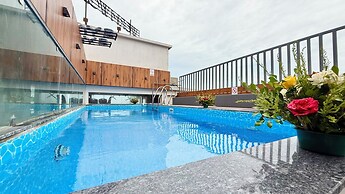 Hotel La Bella - near Sea Beach