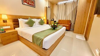 Hotel La Bella - near Sea Beach