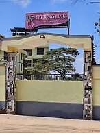 Big Tusks Hotel Marsabit