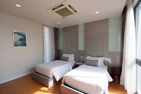 Mida Pool Villa