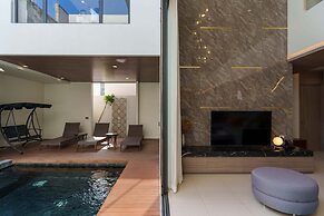 Mida Pool Villa