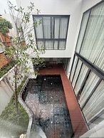 Mida Pool Villa