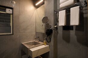 Voyage Eastin Suites