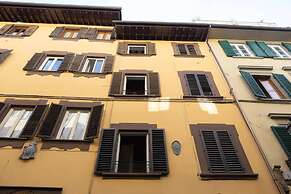 Modern 2BR Apartment in Historic Florence