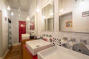 Modern 2BR Apartment in Historic Florence