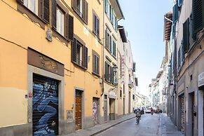 Modern 2BR Apartment in Historic Florence
