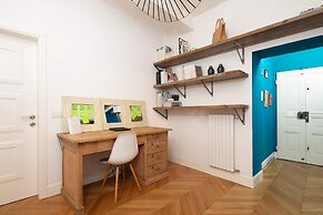 Modern 2BR Apartment in Historic Florence