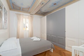 Modern 2BR Apartment in Historic Florence