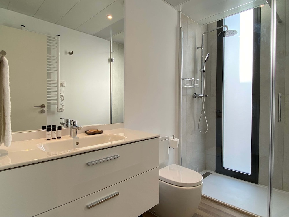 w Modern 2BR With Terrace in Chueca