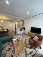 w Impressive 3BR w Sunny Terrace in Chueca