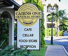 Cairns 2BR Palms Stay Top Floor Pool View