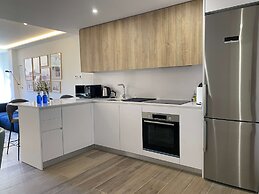 w Trendy 2BR w Sunny Terrace in Chueca