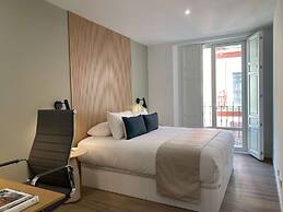 w Trendy 2BR w Sunny Terrace in Chueca