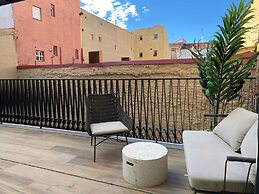 w Trendy 2BR w Sunny Terrace in Chueca