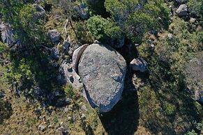 Off-grid Farm Stay With Scenic Views