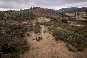 Off-grid Farm Stay With Scenic Views