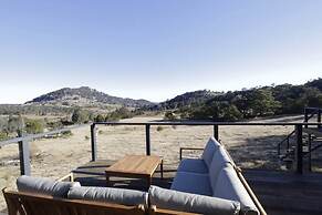 Off-grid Farm Stay With Scenic Views