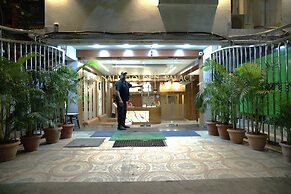 HOTEL SONALI GOLDEN PALACE
