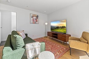 Collingwood Cool 2-bed, Balcony, Gym, Rooftop
