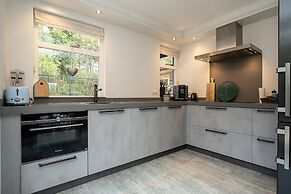 Lovely 4-person Villa With Private Pool