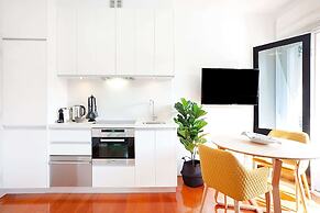 Perfect Located Comfy Studio With Balcony