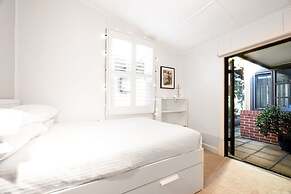 Delightful 4-bed Home Near Centennial Park