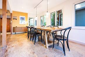 Delightful 4-bed Home Near Centennial Park