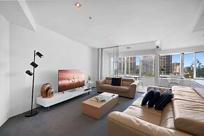 Scenic 2-bed With Pool, Gym