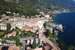 Bogliaco Lake Front