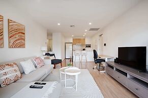Ground Level 1-bed: Courtyard & Alfresco Dining