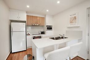 Ground Level 1-bed: Courtyard & Alfresco Dining
