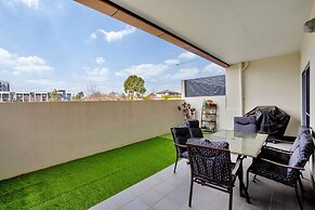 Ground Level 1-bed: Courtyard & Alfresco Dining