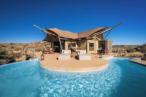 Maloba Lodge - Private Game Reserve