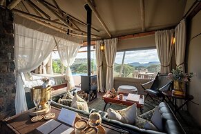 Maloba Lodge - Private Game Reserve