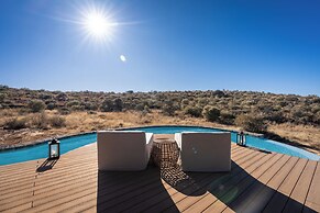Maloba Lodge - Private Game Reserve